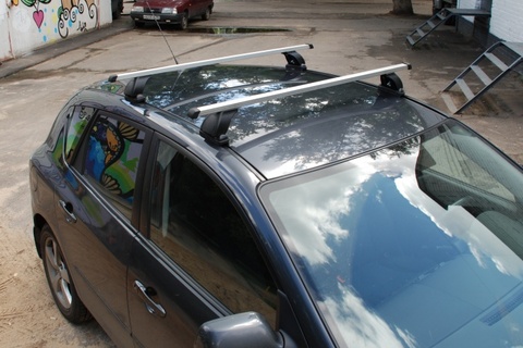 Багажник на крышу автомобиля
